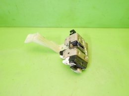 Centralny zamek lewy przód 4pin DODGE CALIBER I PM 06-09