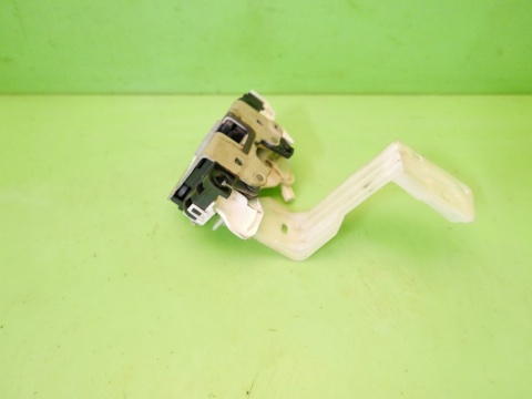 Centralny zamek lewy przód 4pin DODGE CALIBER I PM 06-09