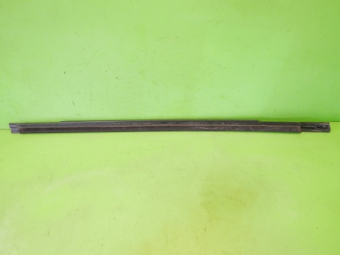 Listwa zgarniająca lewa przód DODGE CALIBER I PM 06-09