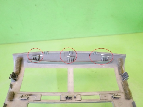 Ramka radia deski rozdzielczej DODGE CALIBER I PM 06-09