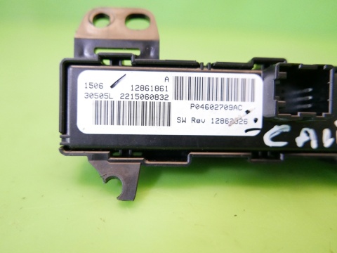 Przełącznik świateł awaryjnych P04602709AC DODGE CALIBER I PM 06-09