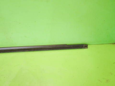 Listwa zgarniająca prawa przód DODGE CALIBER I PM 06-09