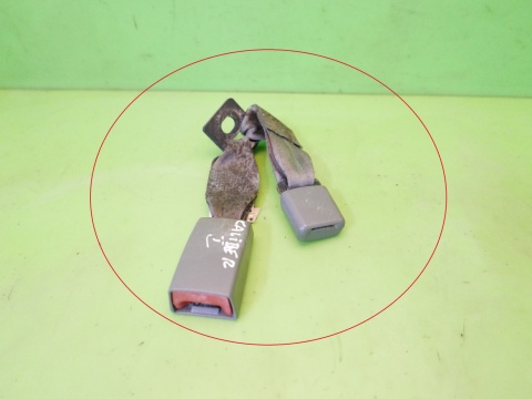 Zatrzask zapięcie pasa prawe tył DODGE CALIBER I PM 06-09