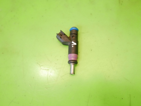 Wtrysk wtryskiwacz 04891779AA DODGE CALIBER I PM 1.8 06-09