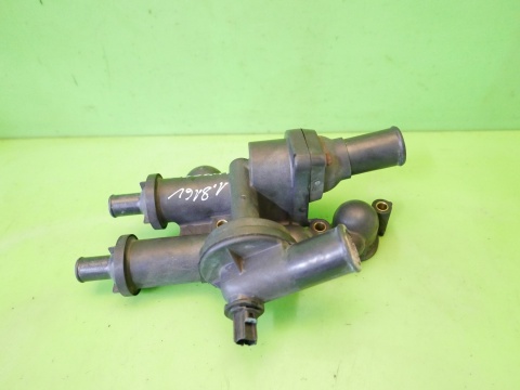 Obudowa króciec termostatu 04884568AB 04884569AB DODGE CALIBER I PM 1.8 06-