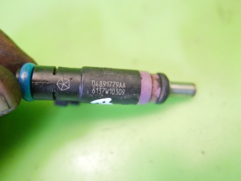 Wtrysk wtryskiwacz 04891779AA DODGE CALIBER I PM 1.8 06-09