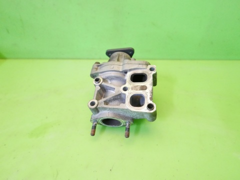 Pompa wody + obudowa DODGE CALIBER I PM 1.8 06-09