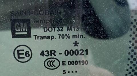 Szyba karoseryjna prawa tył OPEL ZAFIRA B II 05-08