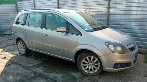 Szyba karoseryjna prawa tył OPEL ZAFIRA B II 05-08