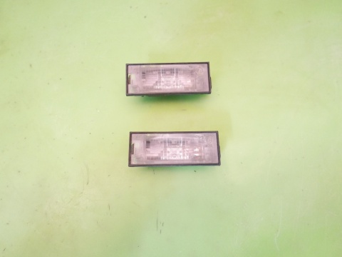 Lampki oświetlenie tablicy rejestracyjnej 8200480127A RENAULT KADJAR I 15-