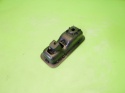 Klamka rączka składania kanapy prawa 886458757R RENAULT KADJAR I 15-18