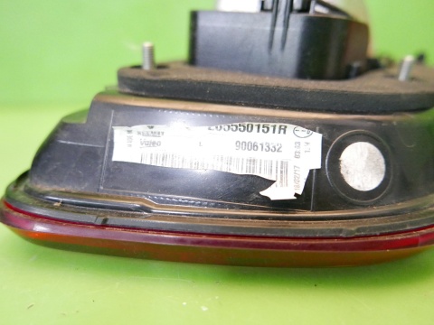 Lampa lewa tył w klapę led 90061332 265550151R VALEO RENAULT KADJAR I 15-18