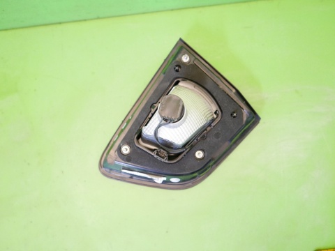 Lampa lewa tył w klapę led 90061332 265550151R VALEO RENAULT KADJAR I 15-18