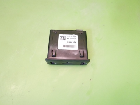 Gniazdo złącze port aux usb 280239853R RENAULT KADJAR I 15-18