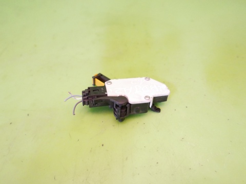 Czujnik pedału sprzęgła 8200666173A RENAULT KADJAR I 1.2 TCE 15-18
