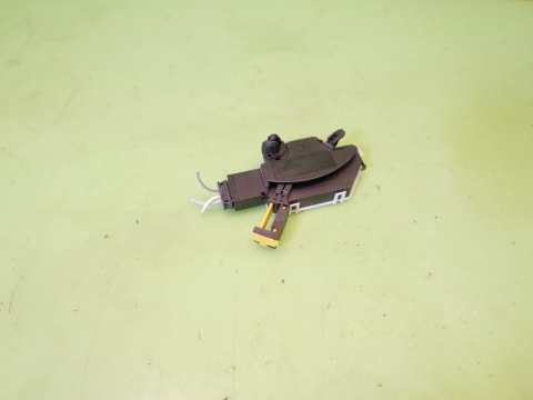 Czujnik pedału sprzęgła 8200666173A RENAULT KADJAR I 1.2 TCE 15-18