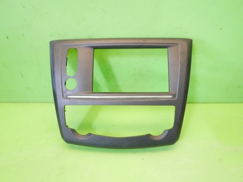 Ramka deski radia panelu nawiewu 681043286R RENAULT KADJAR I 15-18