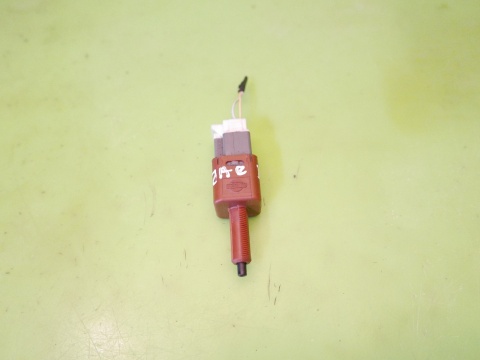 Czujnik pedału hamulca stop 4pin RENAULT KADJAR I 1.2 TCE 15-18