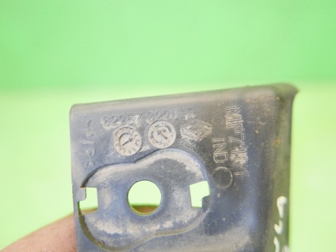 Chlapacz lewy tył 622573220R RENAULT KADJAR I 15-18