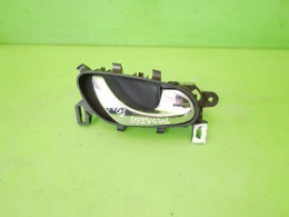 Klamka wewnętrzna prawa przód 806704EA0A RENAULT KADJAR I 15-18