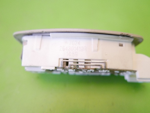 Lampka oświetlenie wnętrza kabiny 264301419R RENAULT KADJAR I 15-18