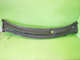 Podszybie plastikowe 668107243R RENAULT KADJAR I 15-18