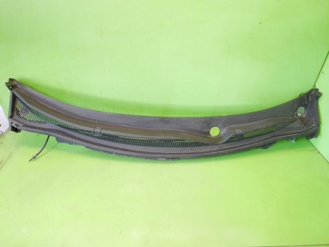 Podszybie plastikowe 668107243R RENAULT KADJAR I 15-18