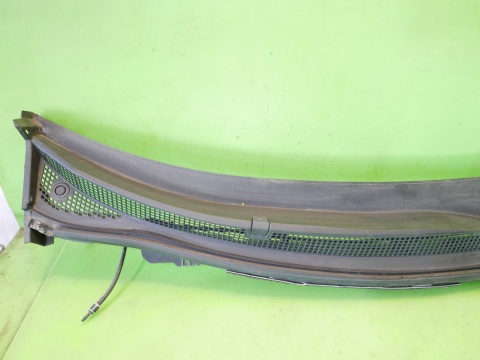 Podszybie plastikowe 668107243R RENAULT KADJAR I 15-18