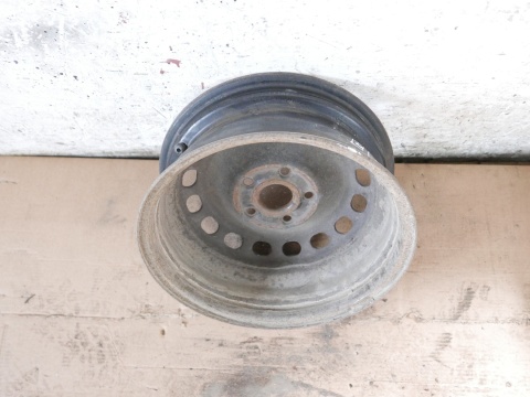 Felga stalowa 15'' 15X6 ET37 5X112 895601027L AUDI S2 80 90-92