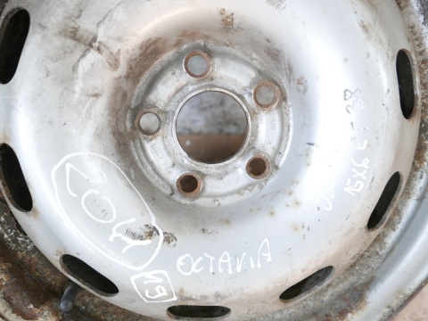 Felga stalowa 15 5x100 15x6 et38 V0515011 SKODA OCTAVIA I