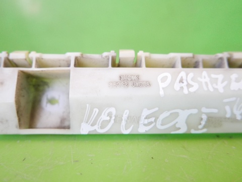 Ślizg mocowanie zderzaka prawy tył 85222JY00A RENAULT KOLEOS I PHI 07-11