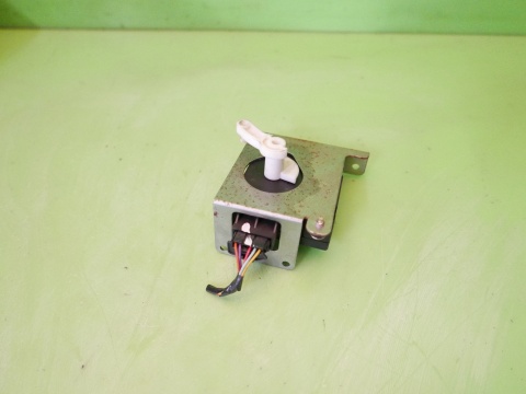 Silniczek nagrzewnicy sterowania nawiewem 5027523750 B RENAULT KOLEOS I 07-