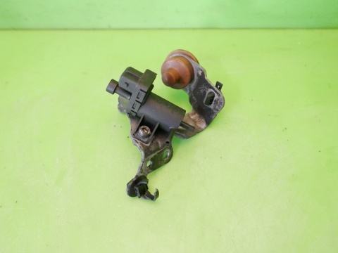 Zawór podciśnienia 8200762597 RENAULT KOLEOS I PHI 2.0 DCI 07-11