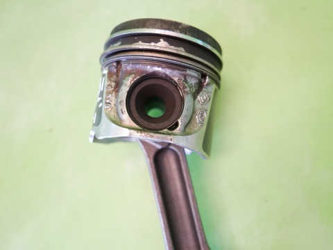 Tłok + korbowód 10653 smp kv9 RENAULT KOLEOS I PHI 2.0 DCI M9R830 01-11