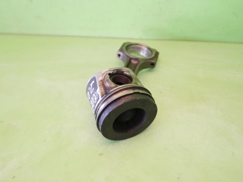 Tłok + korbowód 10653 smp kv9 RENAULT KOLEOS I PHI 2.0 DCI M9R830 01-11