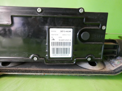 Mechanizm hamulca ręcznego 360104424R RENAULT KOLEOS I PHI 2.0 DCI 4x4 07-11