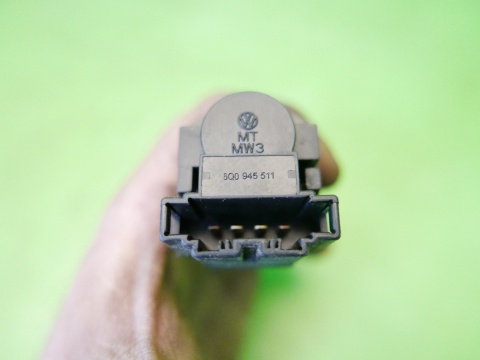 Czujnik świateł stop pedału hamulca 6Q0945511 VW FOX I 5Z1 1.2 6V 03-09