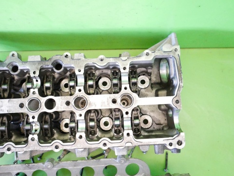 Głowica wałki rozrządu 8200519994 E RENAULT KOLEOS I PHI 2.0 DCI m9r830 07-
