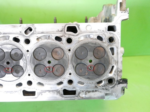 Głowica wałki rozrządu 8200519994 E RENAULT KOLEOS I PHI 2.0 DCI m9r830 07-