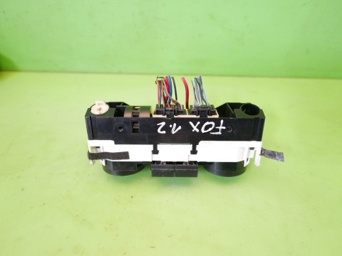 Panel sterowania nawiewem climatic 6Q0820045G VW FOX I 5Z1 1.2 6V 03-09