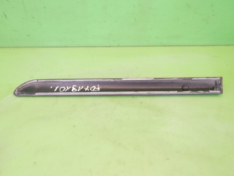Listwa błotnika lewa tył 5Z3853535 VW FOX I 5Z1 3D 03-09