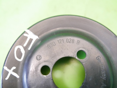Koło pasowe pompy wody 03D121028B VW FOX I 5Z1 1.2 6V 03-09
