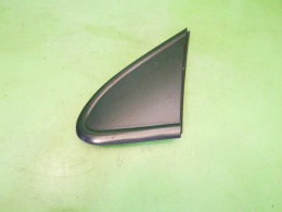 Trójkąt zaślepka błotnika lewa przód VW FOX I 5Z1 3D 03-09