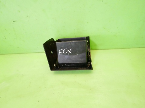Kratka nawiewu prawa 5Z0819704 VW FOX I 5Z1 03-09