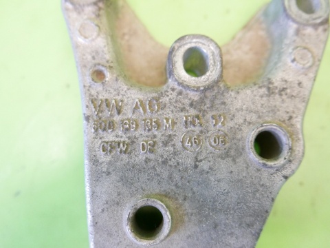 Łapa wspornik silnika 6Q0199185M VW FOX I 5Z1 1.2 6V 03-09