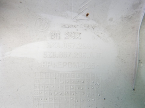 Mocowanie półki osłona słupka C prawa tył 5Z0867296 VW FOX I 5Z1 3D 03-09