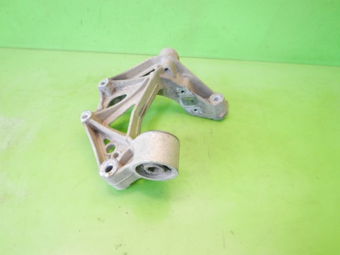 Mocowanie łapa wahacza lewa 6Q0199293D VW FOX I 5Z1 1.2 6V 03-09