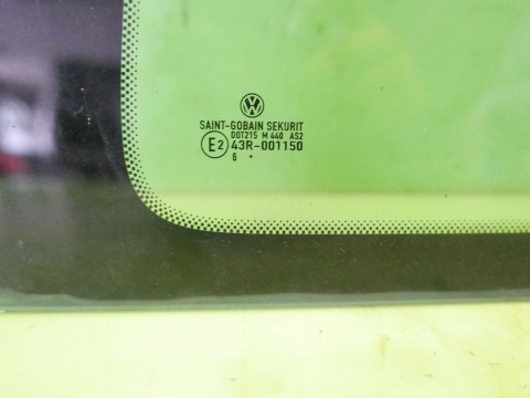 Szyba karoseryjna lewa tył VW FOX I 5Z1 3D 03-09