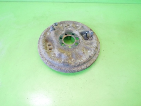 Tarcza kotwiczna prawa tył VW FOX I 5Z1 1.2 6V 03-09