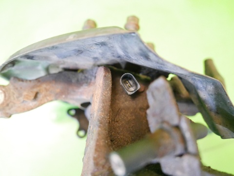 Zwrotnica piasta lewa przód VW FOX I 5Z1 1.2 6V 03-09